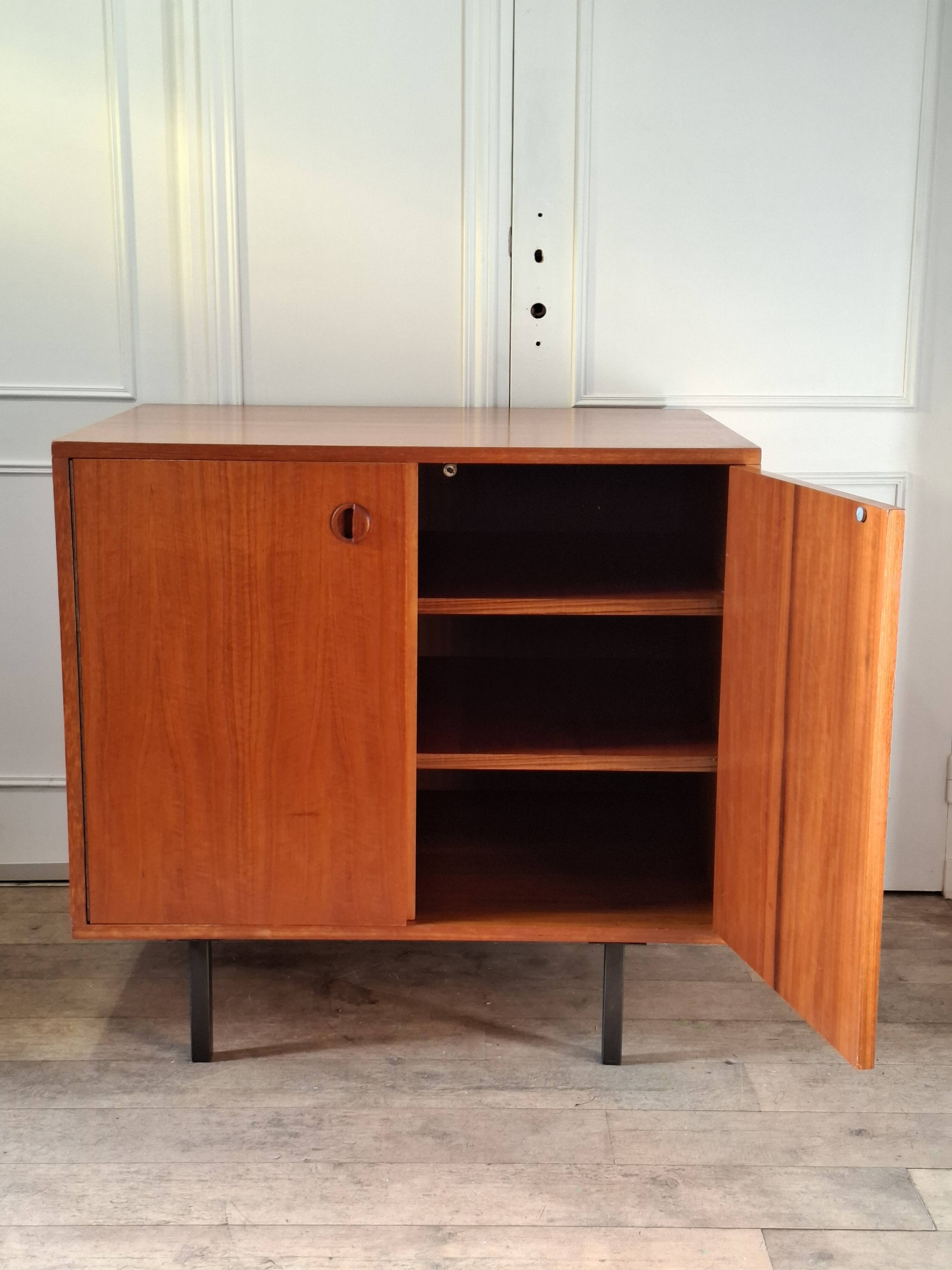 Buffet moderniste