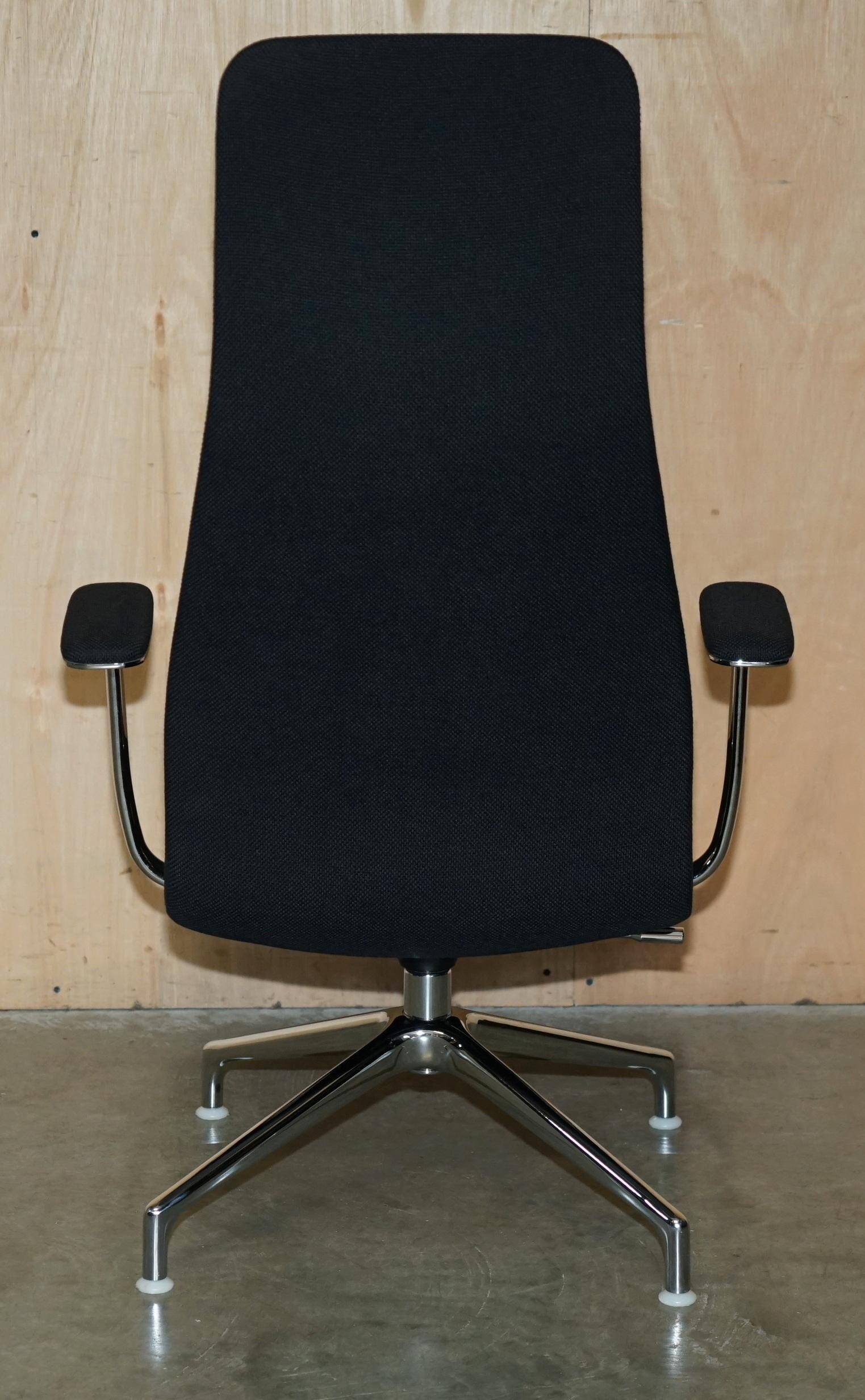 Pair of Cappellini Lotus lounge chairs by Jasper Morrison