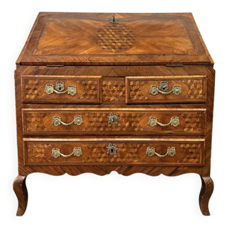 Secretary in rosewood marquetry, transition between Louis XV and Louis XVI.