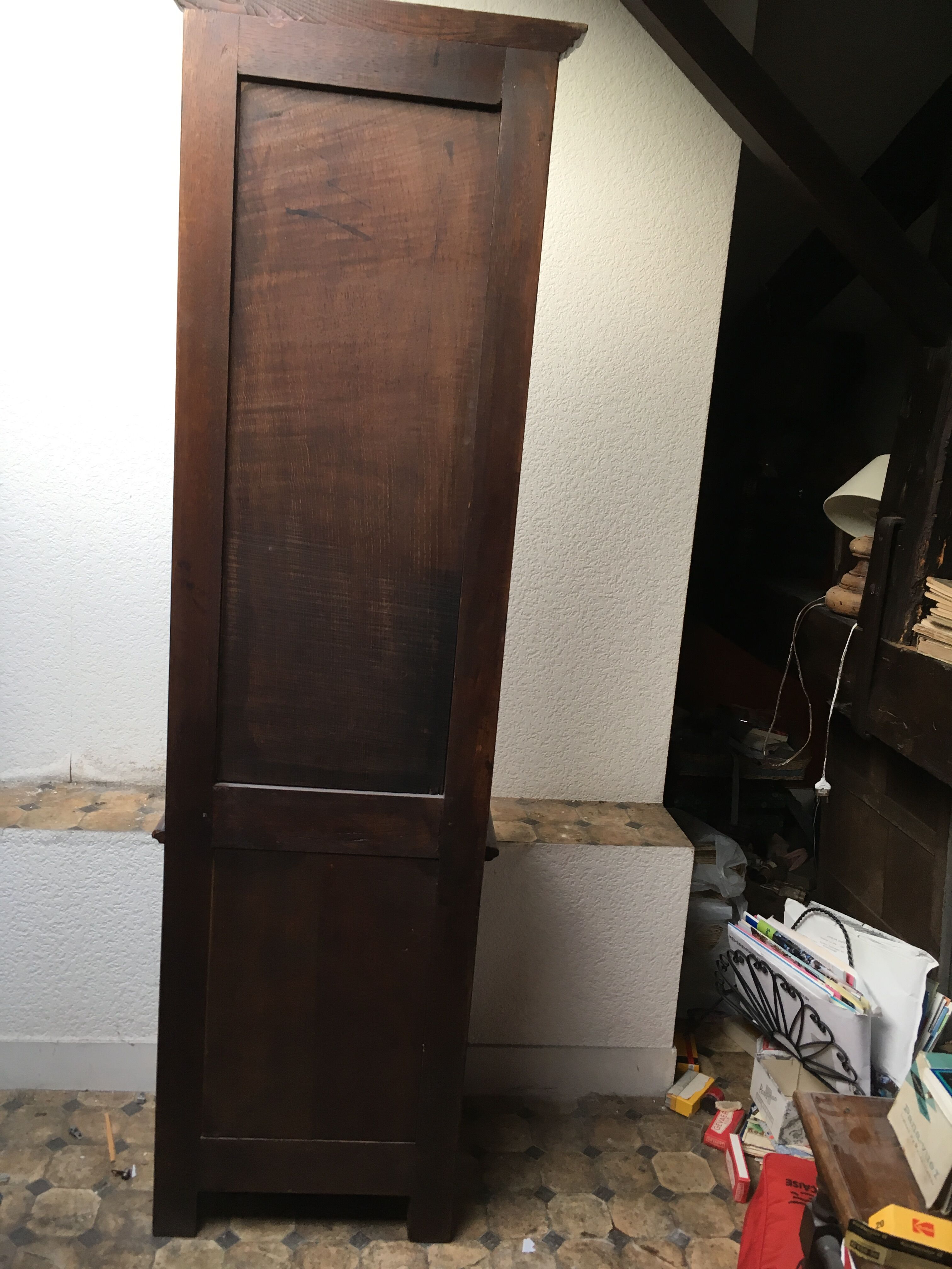 Breton entry furniture