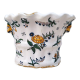 Porcelain flower pic wall