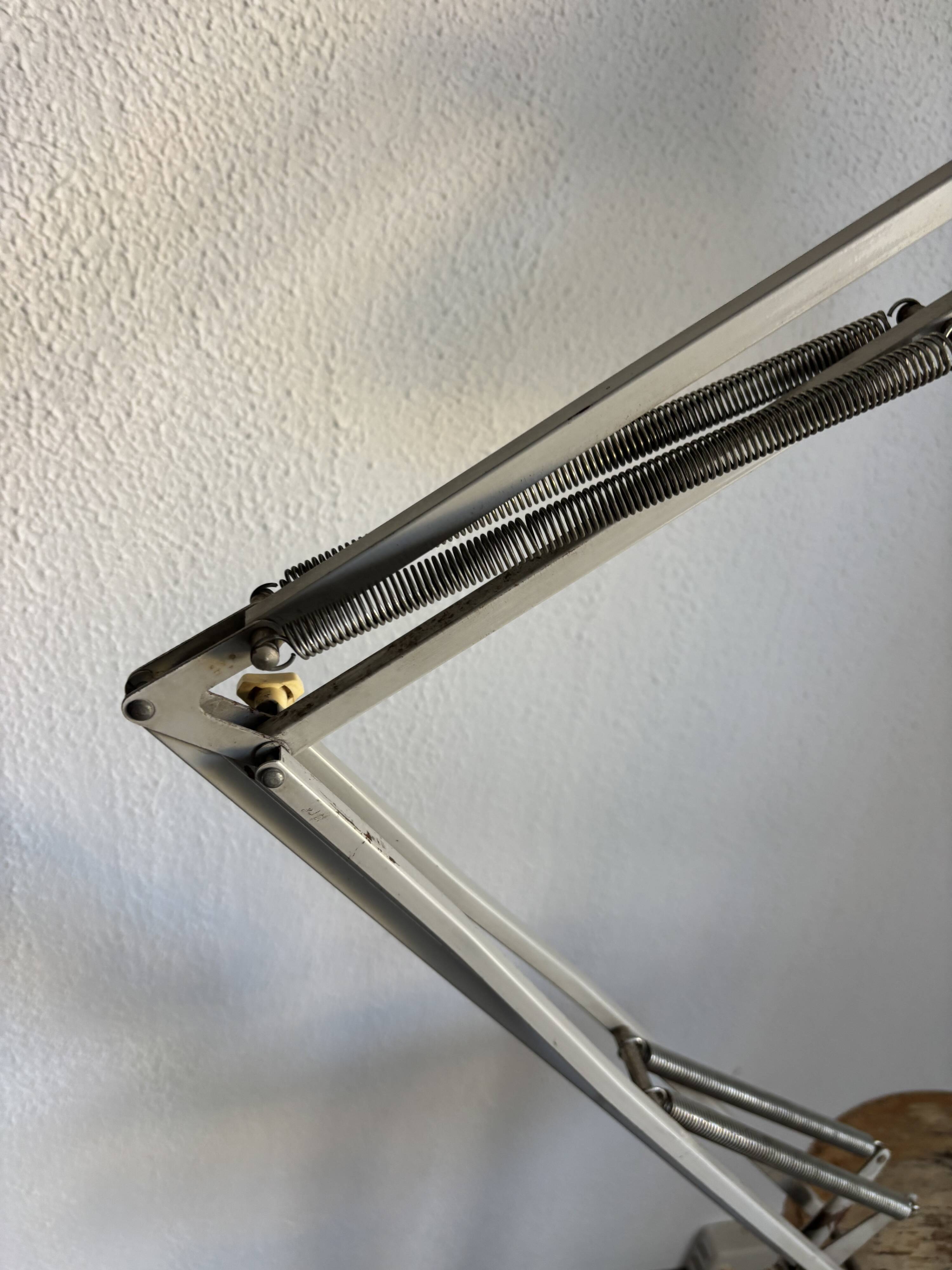 Lampe vintage 1970 d'architecte Ledu gris perle bureau - 80cm