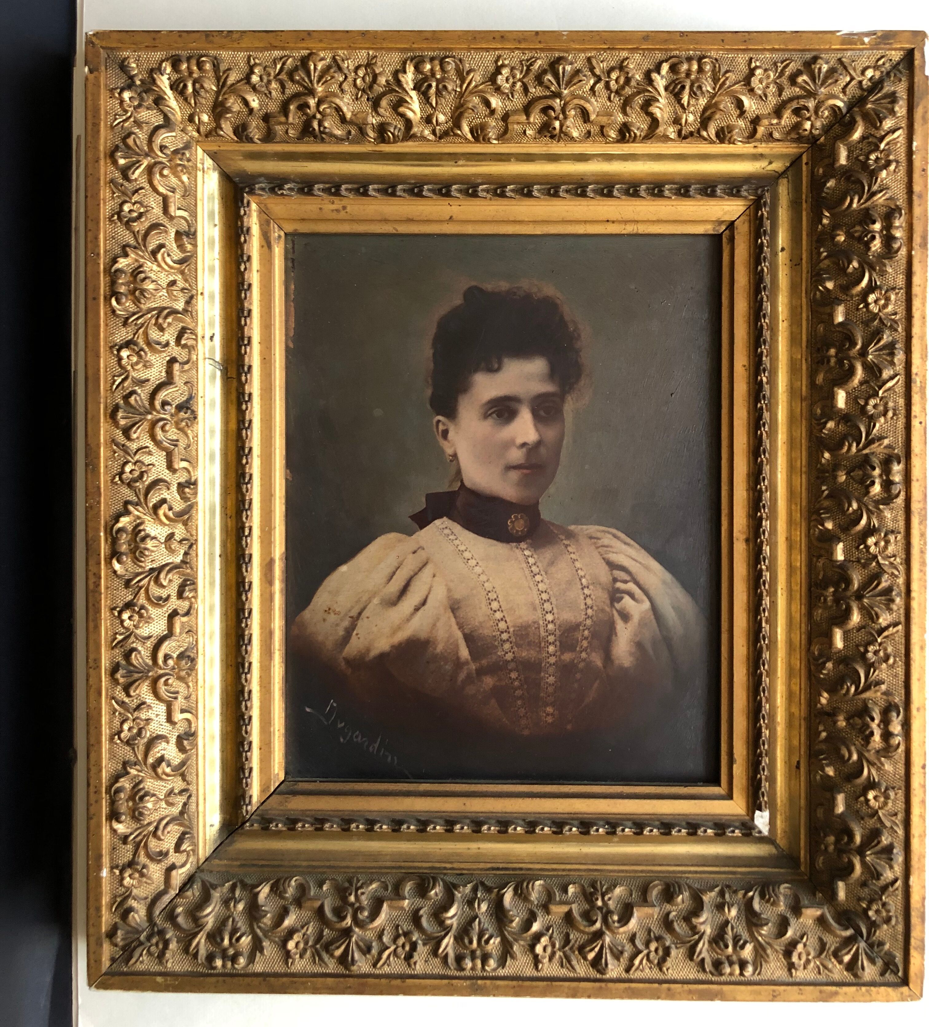 Table: Portrait of a young woman