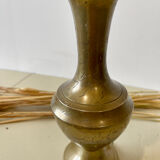 Vase en laiton gravé