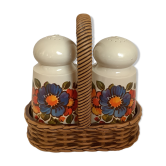 Salt and pepper salt shaker with flowers Emsa