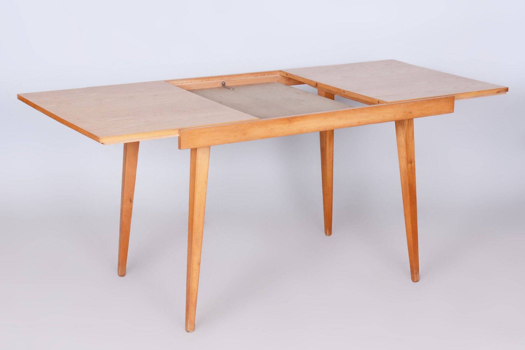 Mid-Century Czech Extendable Table in Beech and Ash attributed to Tatra Pravenec, 1950s