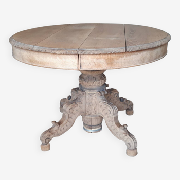 Oval wooden table with extensions