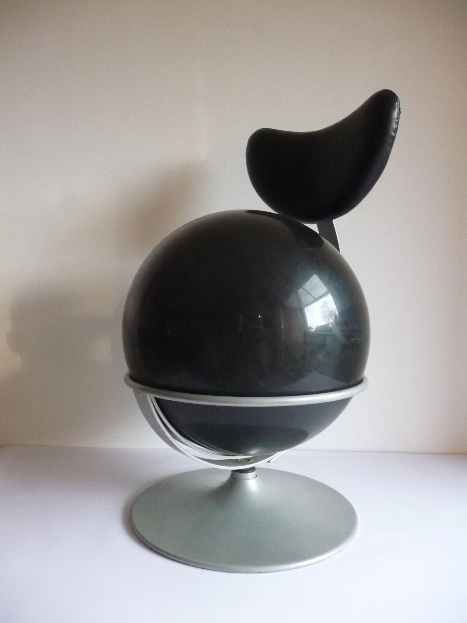 1980s ergonomical ball desk chair