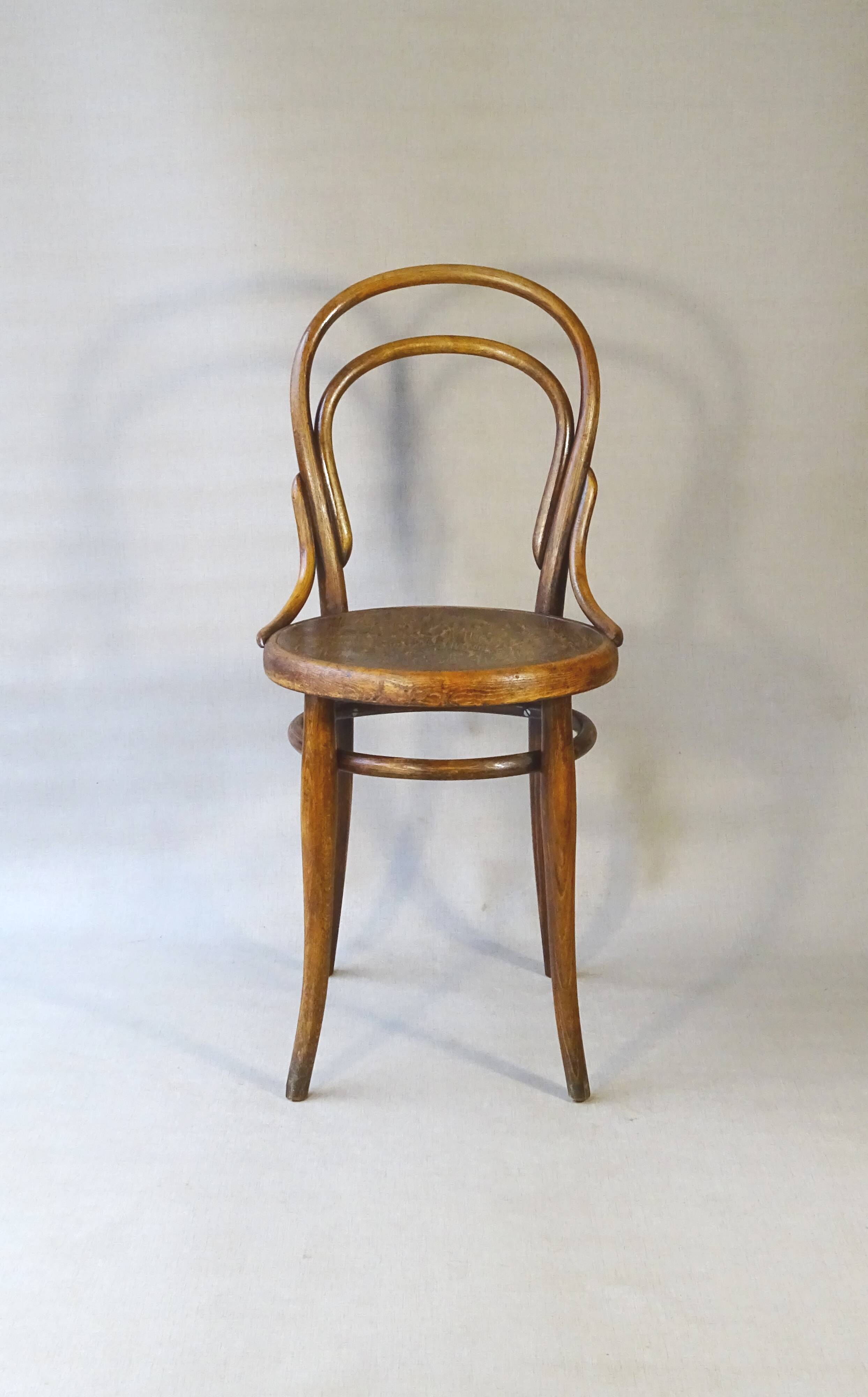 THONET bistro chair N°14 - 1/2 - Ca 1900, wooden seat
