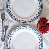 Assiettes plates anciennes dépareillées en faïence terre de fer
