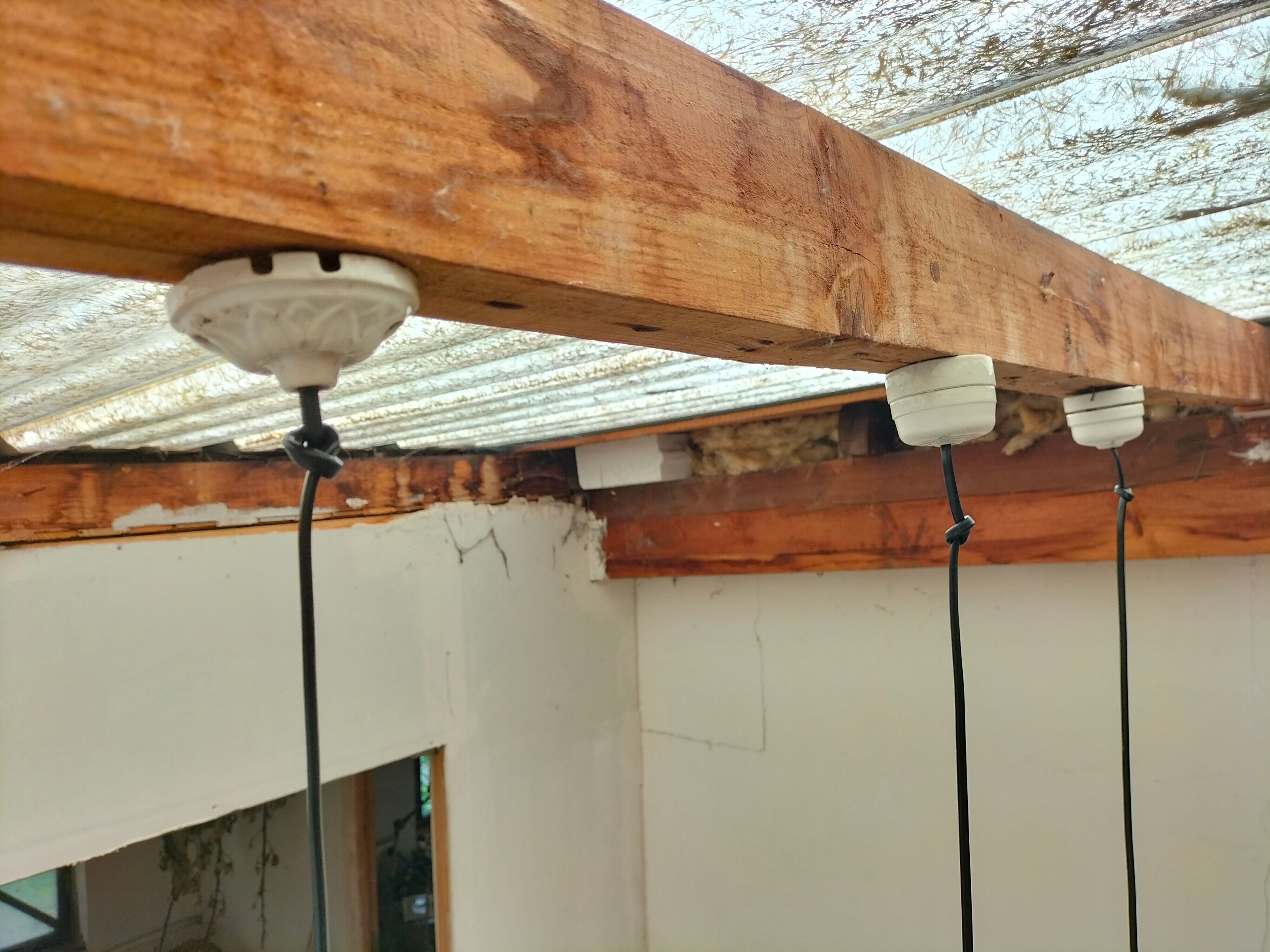 Series of 3 industrial suspensions