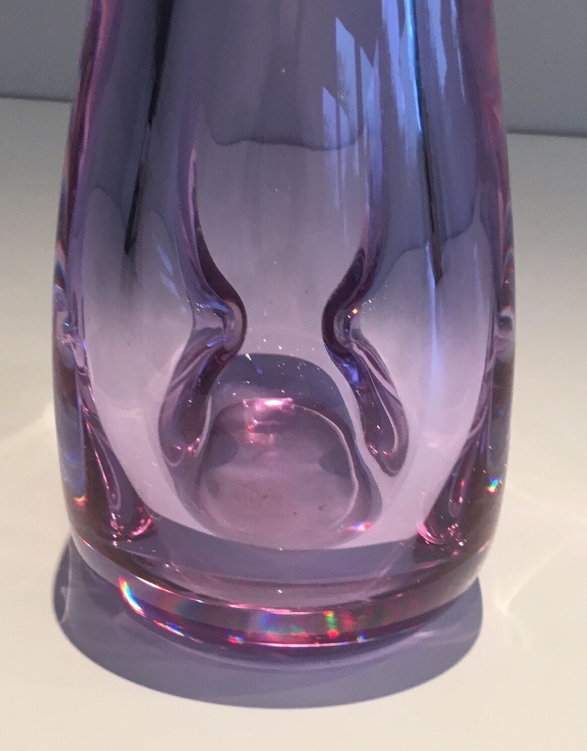 Pear-shaped glass vase