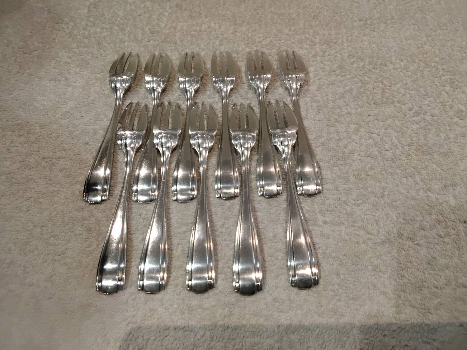 11 silver-plated metal cake forks Boulenger Betty