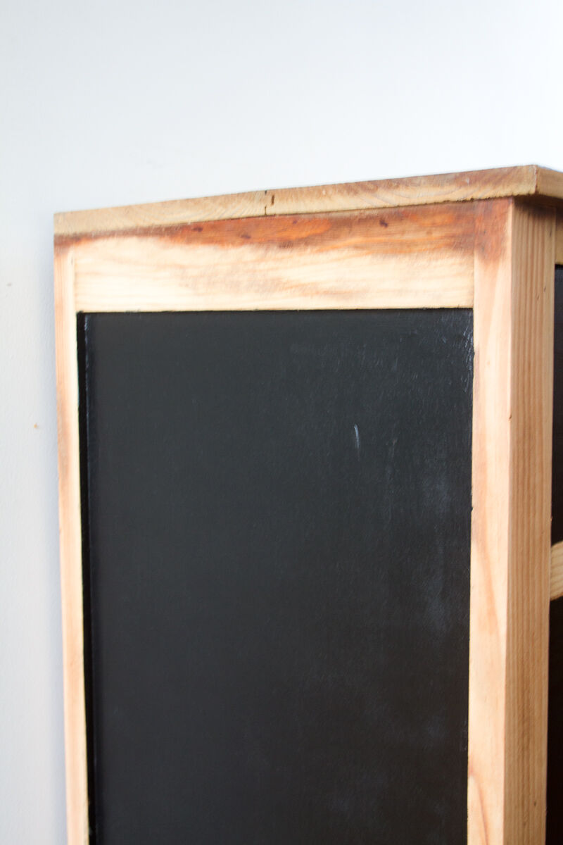 Commode vintage noire et bois