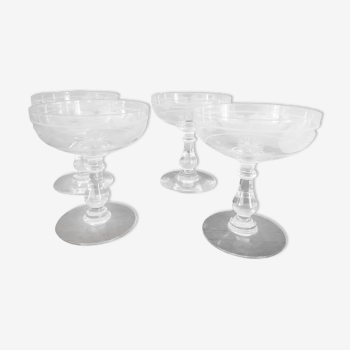 Series of 4 crystal champagne glasses