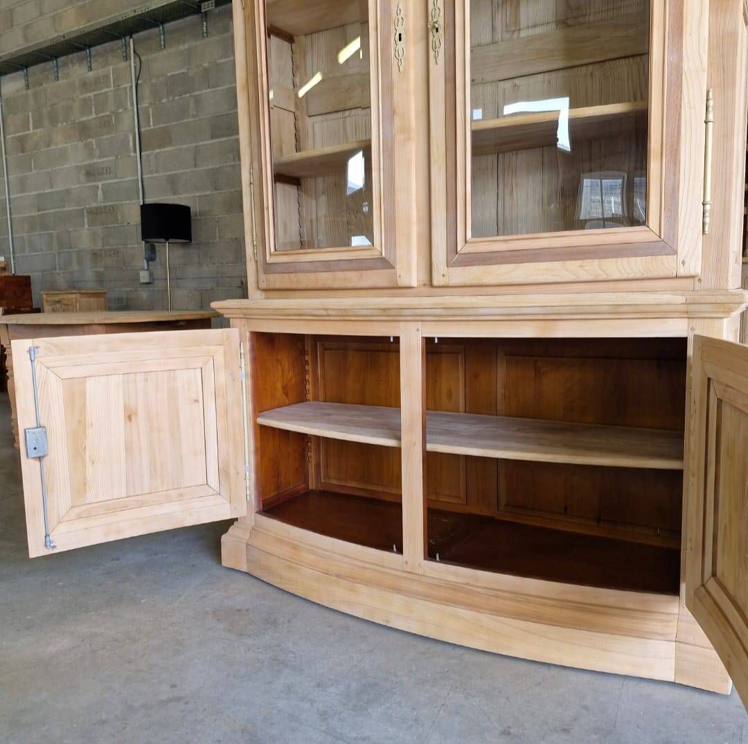 Large antique sideboard in solid cherry wood – Fully sandblasted