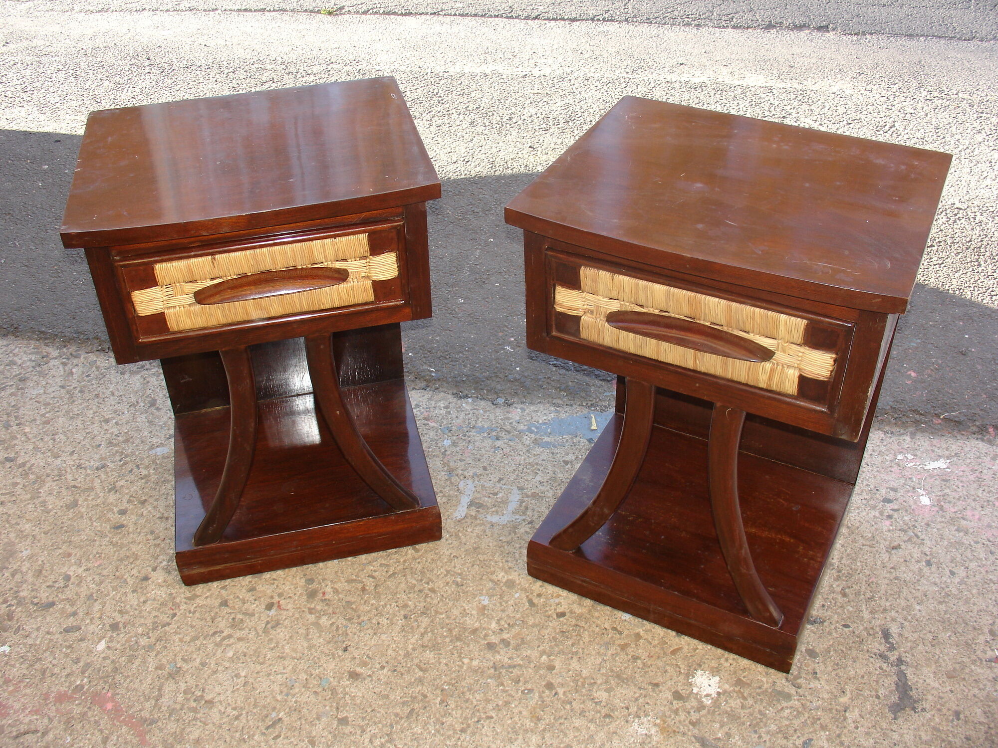 Pair of mahogany nightstands and mulching manufacturing Mexico in 1959