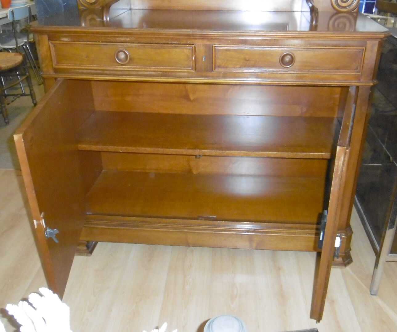 Buffet saint hubert style Louis Philippe solid walnut