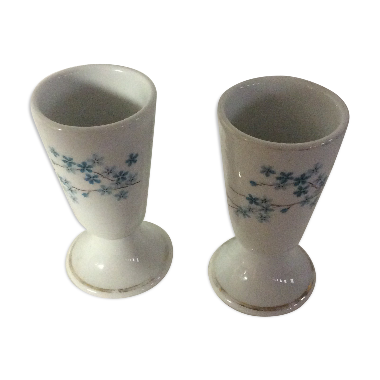 Pair of mazagrans in porcelain