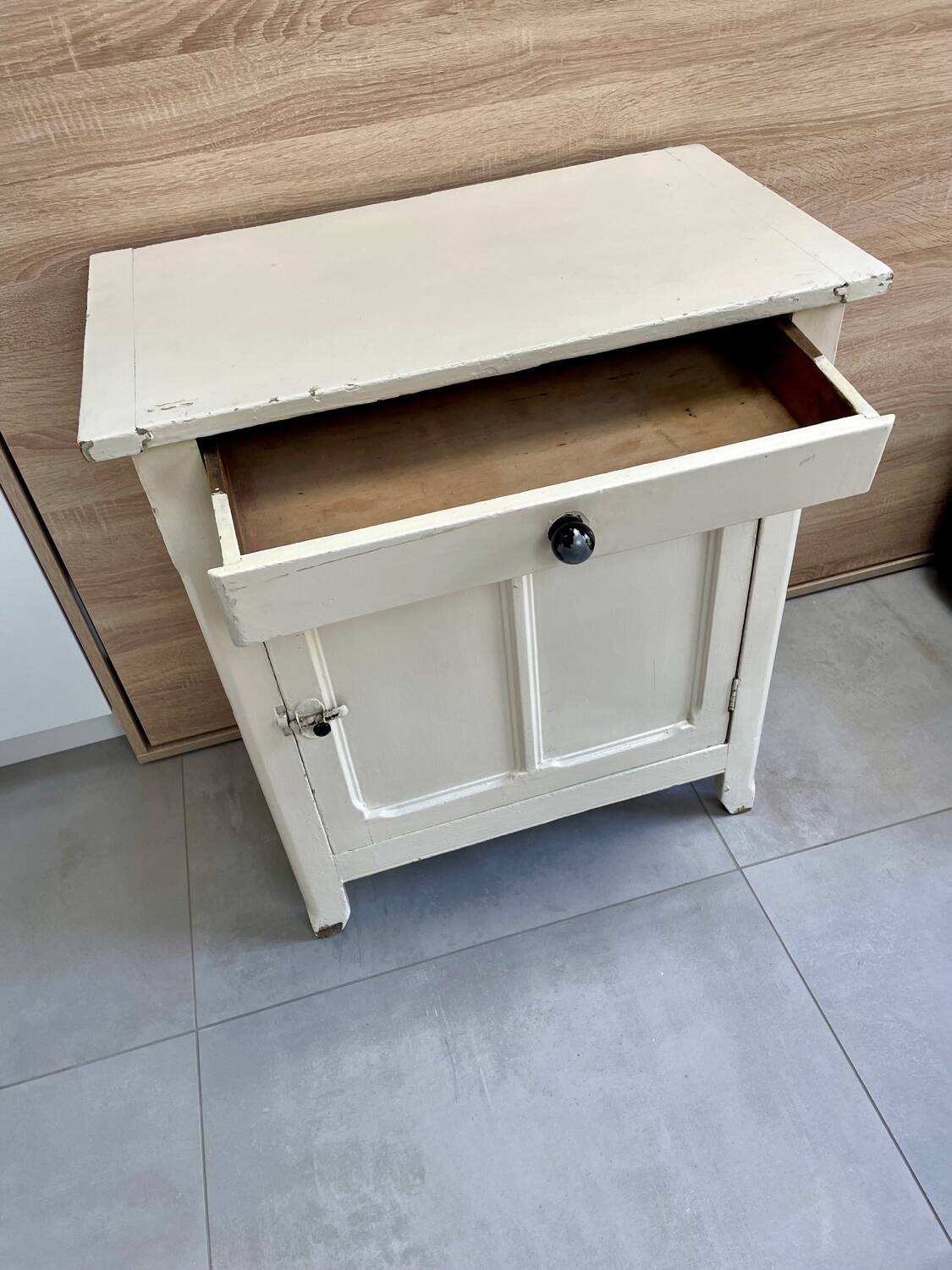 Small authentic 1950s Parisian sideboard