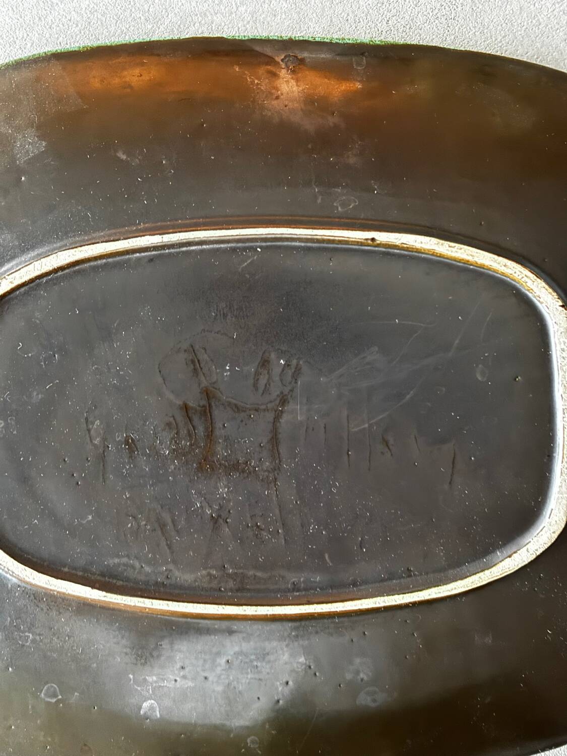 Ceramic bowl with abstract fruit patterns