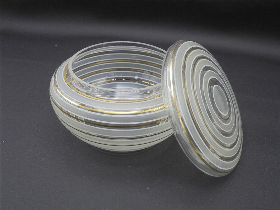 Jewelry box
