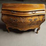 Commode bordelaise en noyer