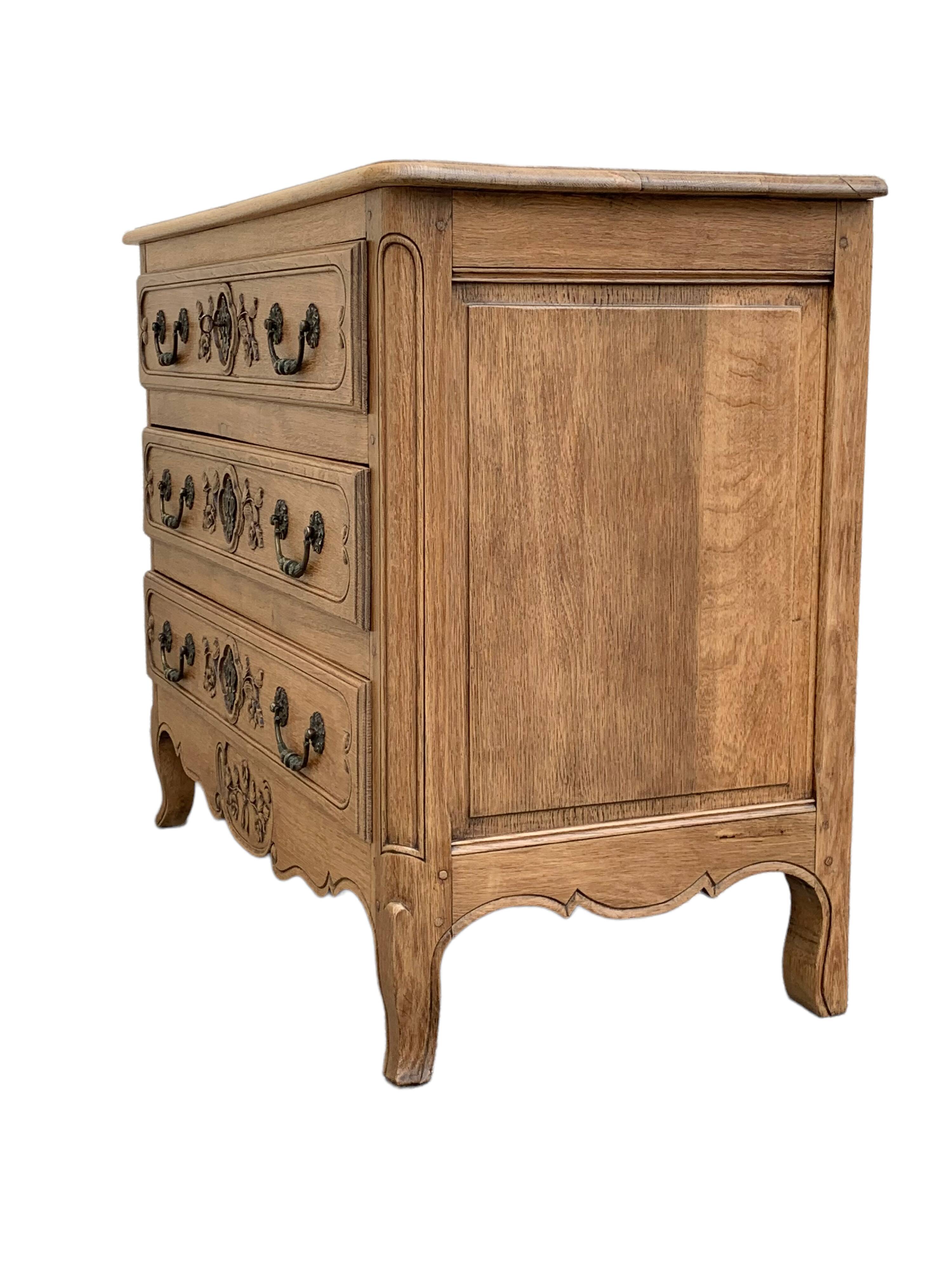 Louis XV style chest of drawers in solid raw oak, 1920