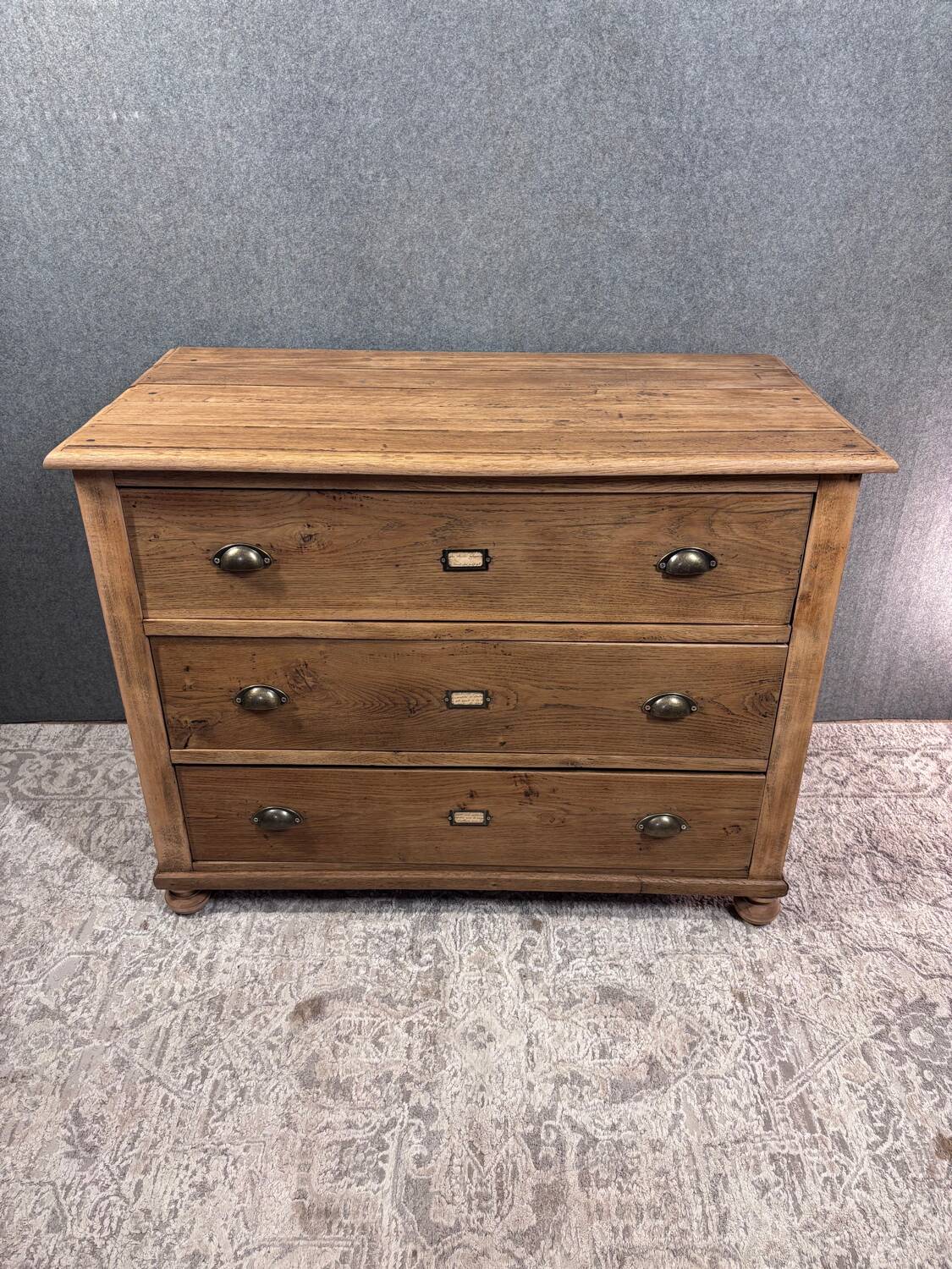 Chest of drawers