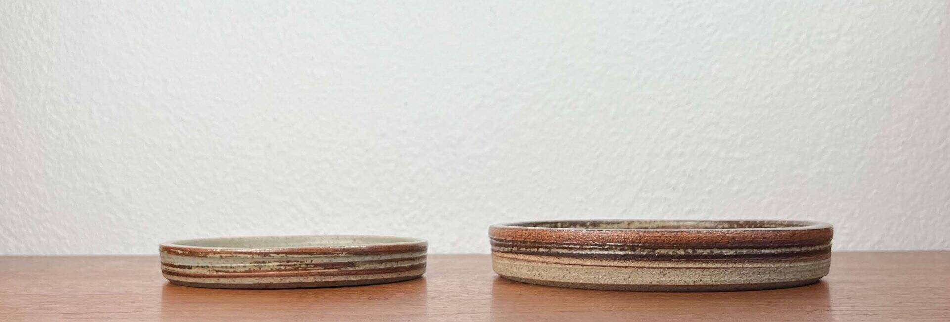 Mid-Century Modern Danish Studio Pottery Bowls by Tue Poulsen for Tue Keramik, 1960s, Set of 2