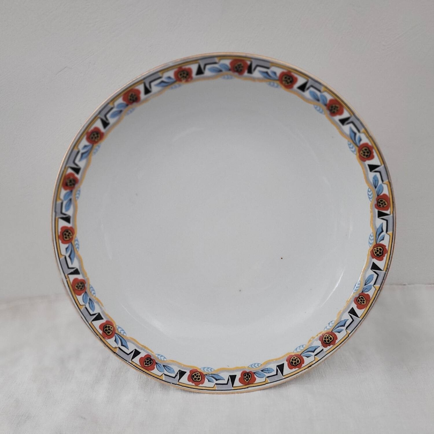 Shallow plate Art Deco MLV France 1930s