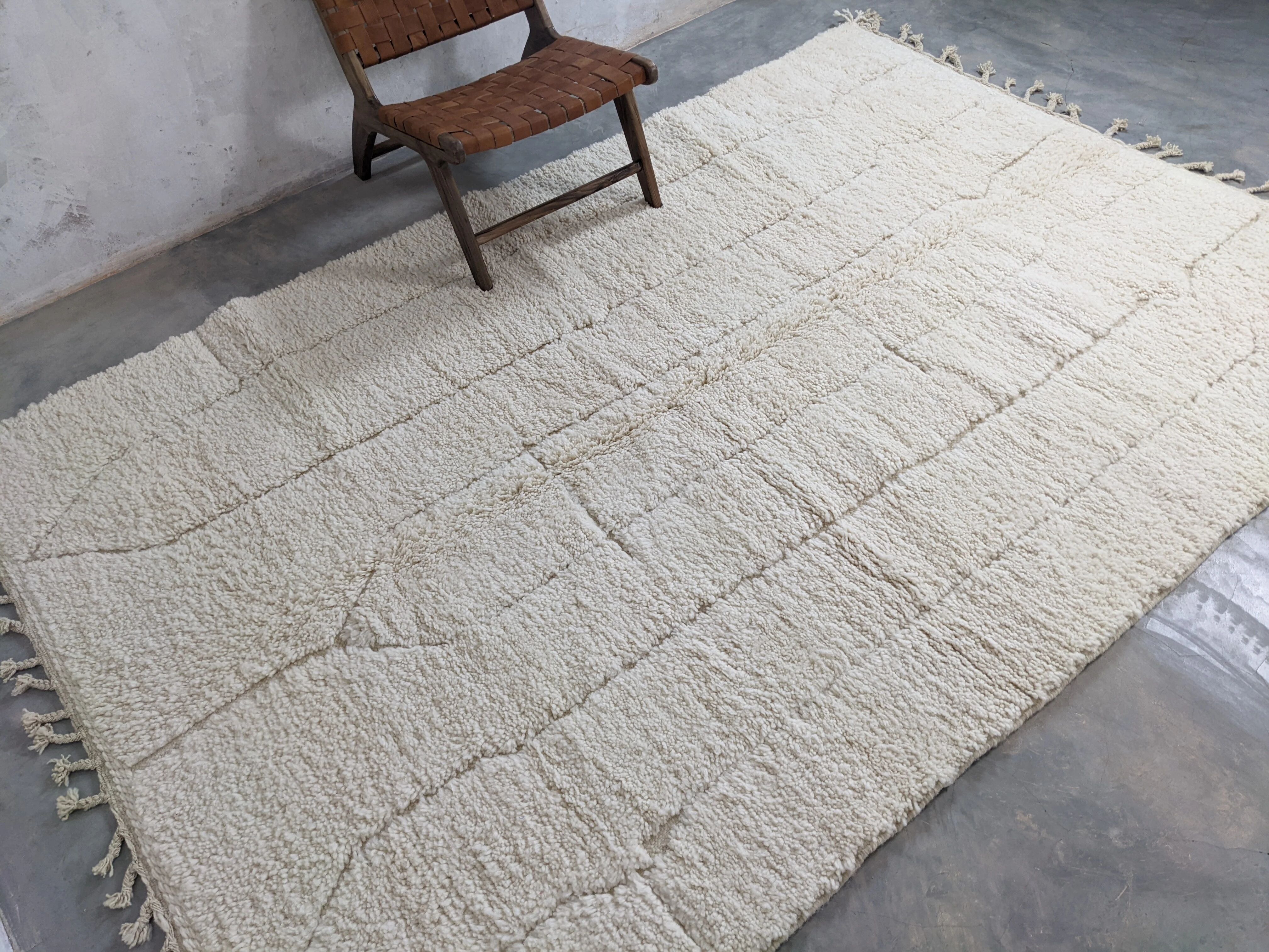 Large Beni Ouarain rug, 300 x 200 cm