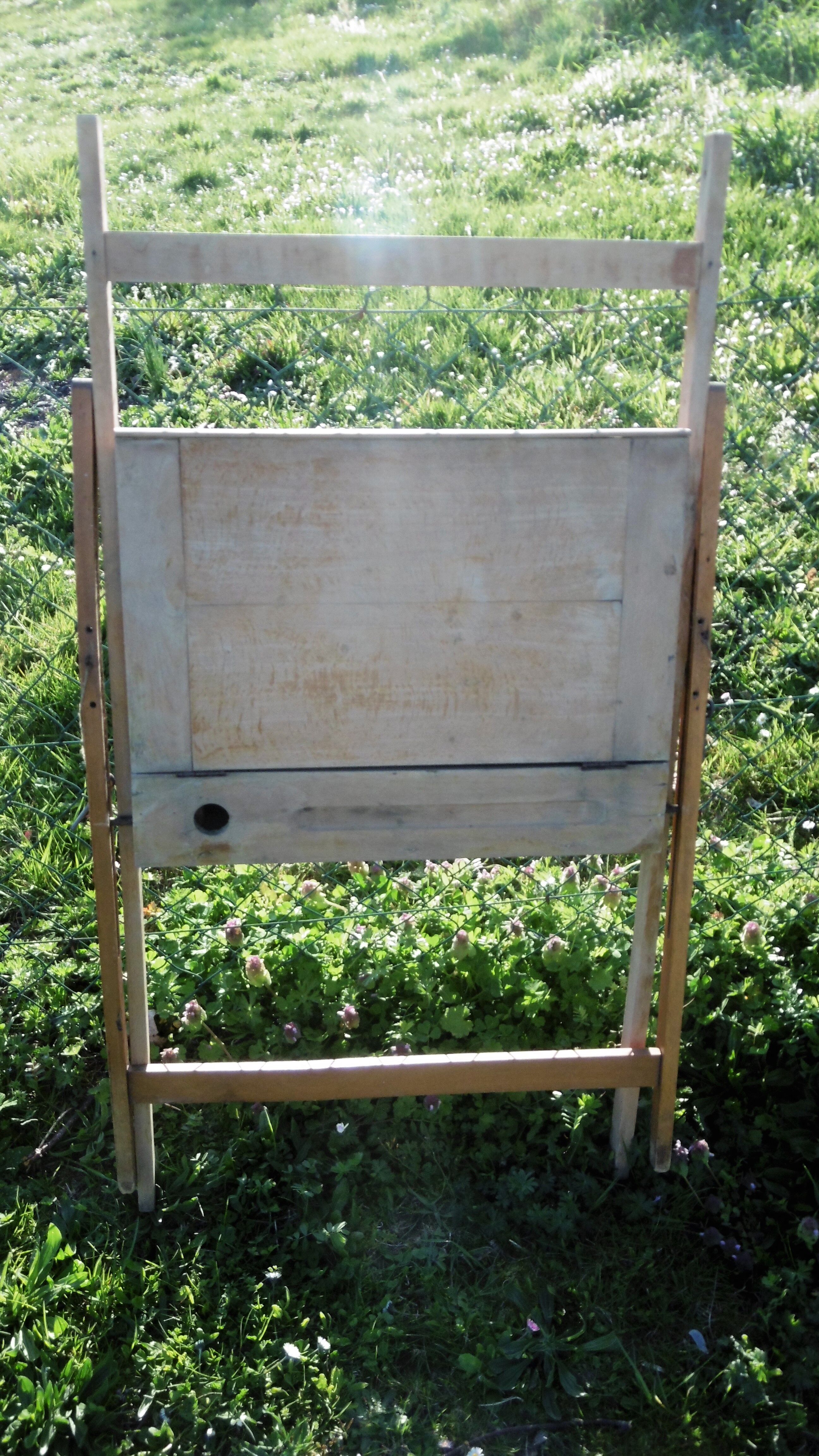 Folding office for child