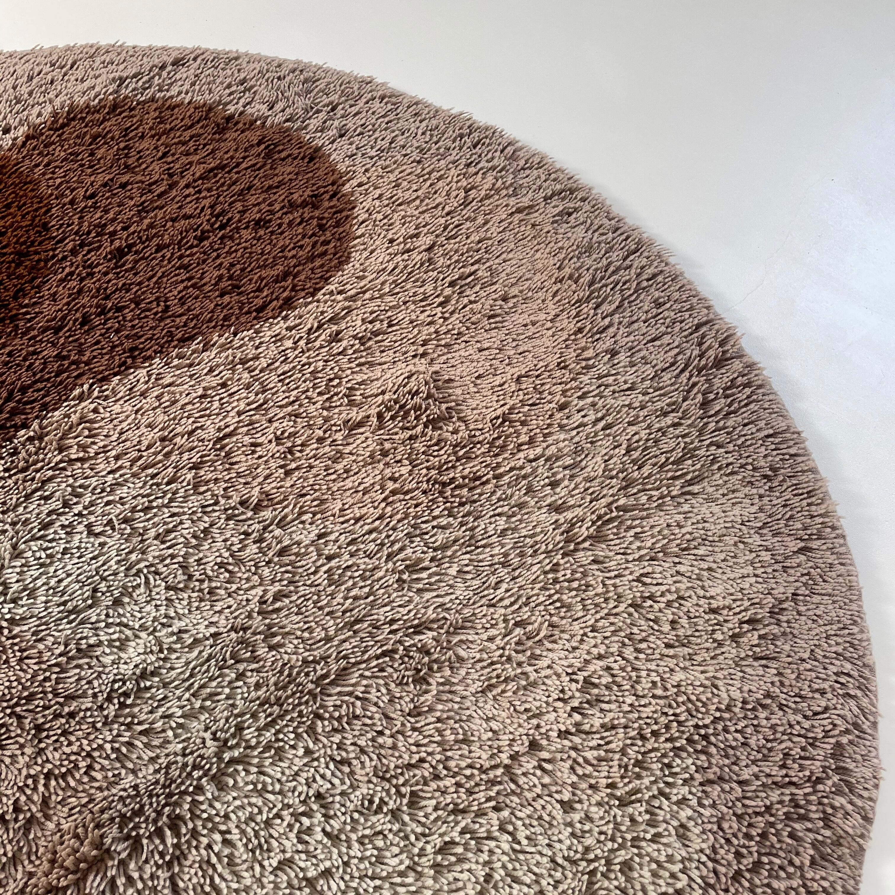 Multi-color high pile rug Desso, Netherlands, 128cm