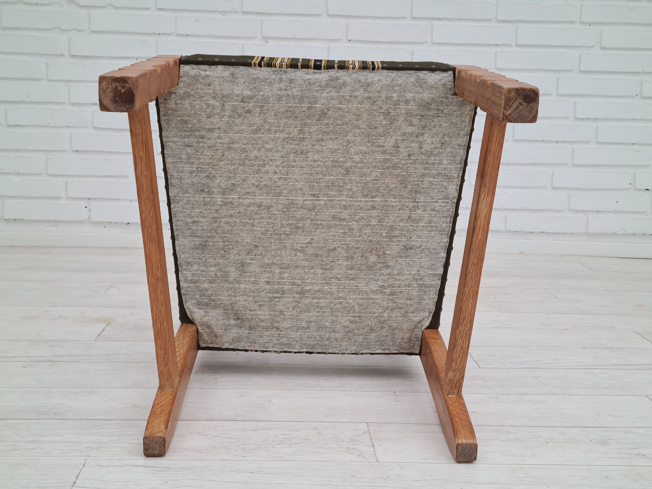 Original Danish design, 1960s,  set of high back dinning chairs, oak wood