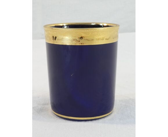 Service plateau et timbale en porcelaine de LIMOGES bleu de four et doré
