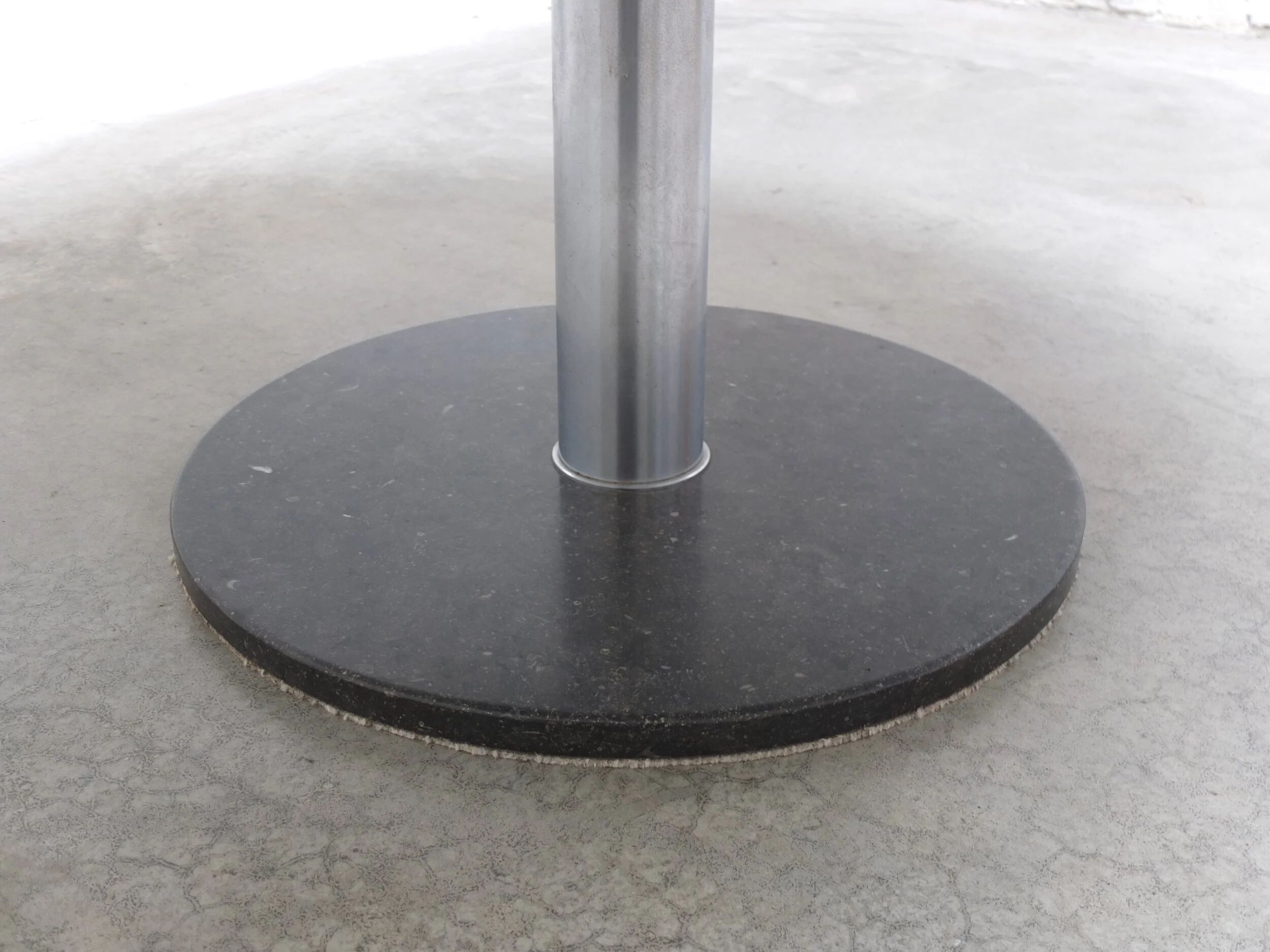 Round pedestal dining table by Alfred Hendrickx for Belform, 1960s