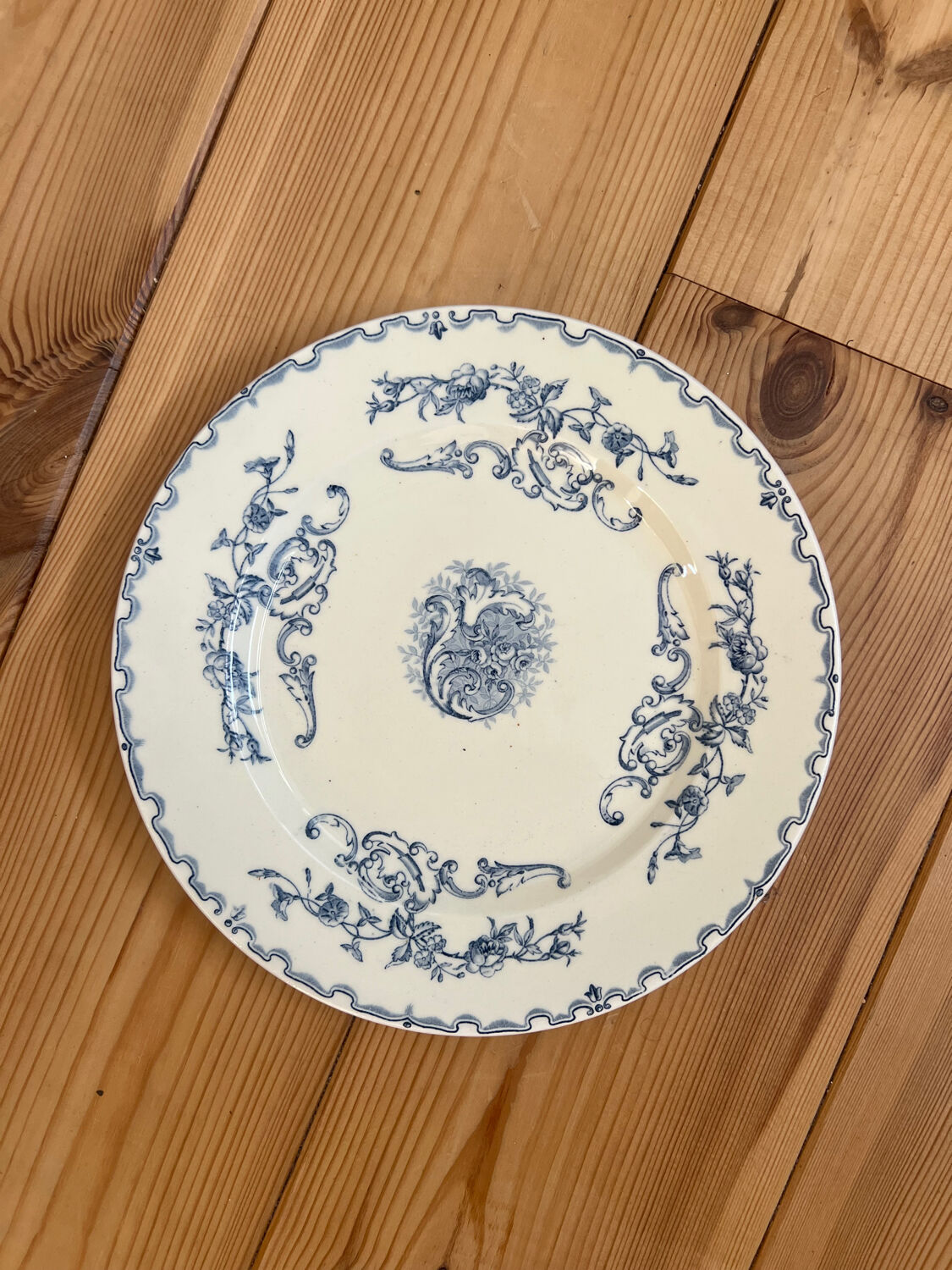 New Moscow model ironstone flat plate.