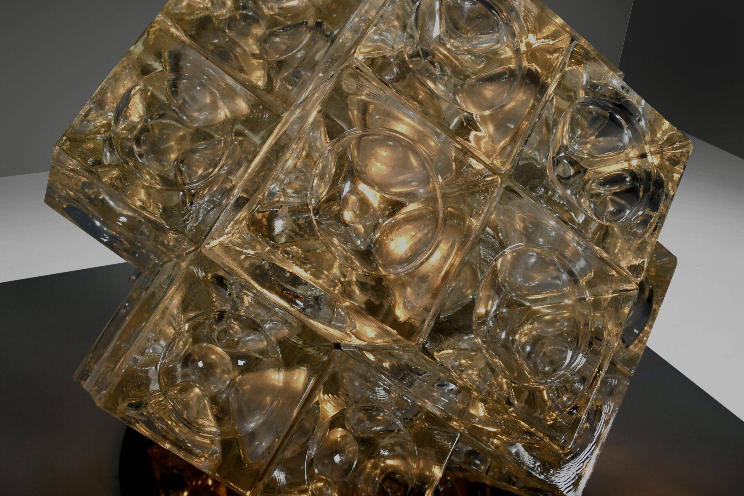 Albano Poli 'Eclisse' table lamp by Poliarte