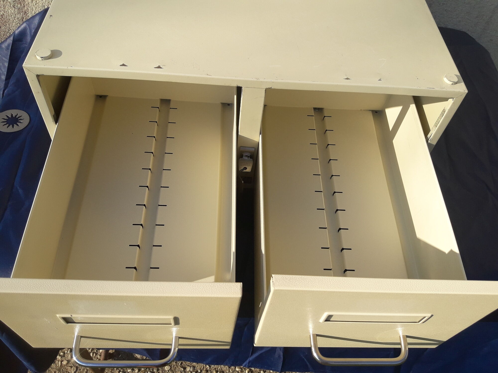 Furniture 2 drawers industrial metal loft 70s brand EMCE with key