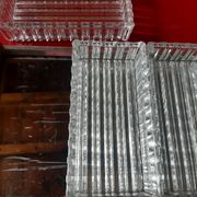 Service platter for aperitifs with four compartments in cut glass.