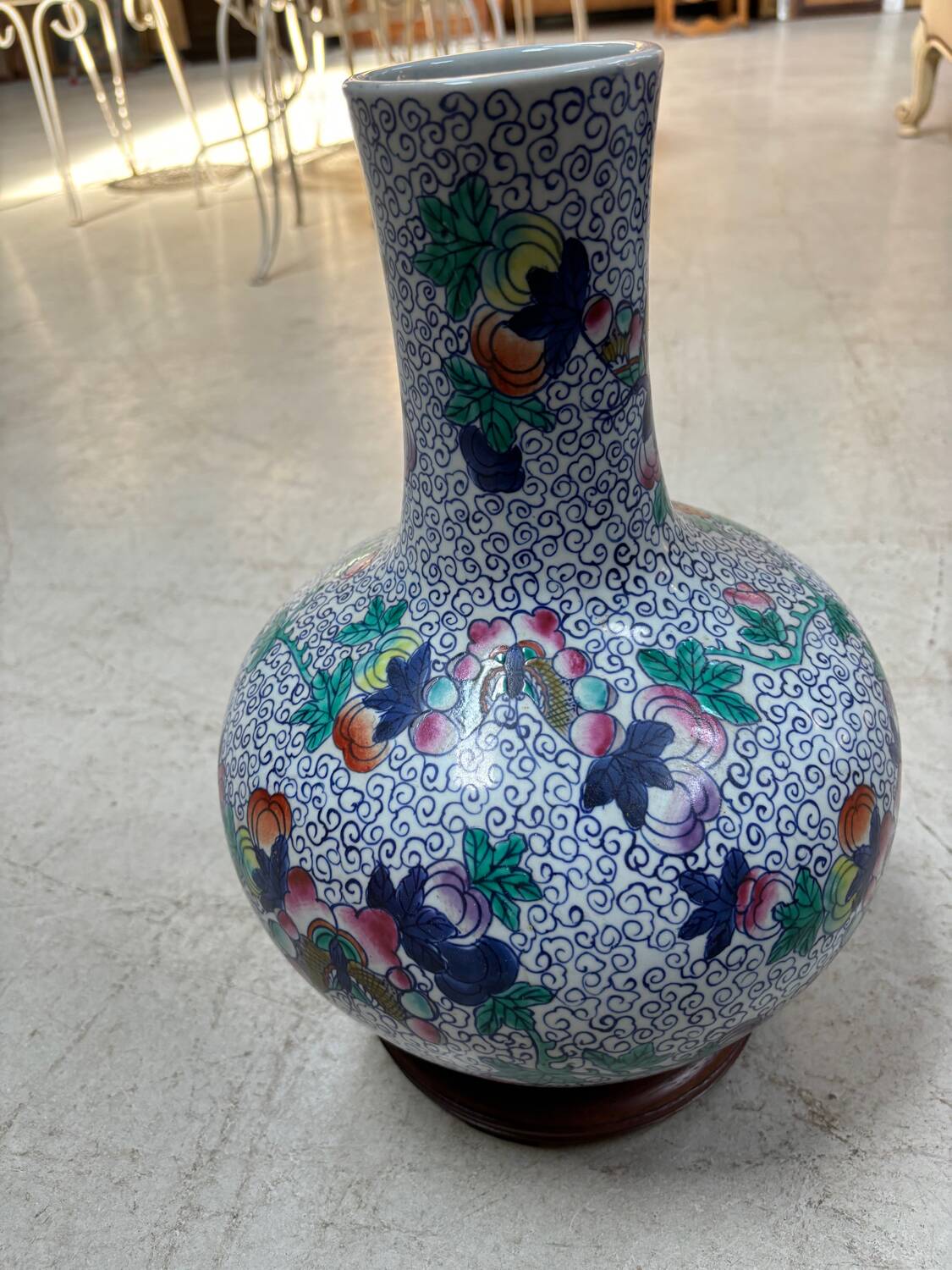 CHINA Polychrome porcelain vase decorated with butterflies Signed under the base 43cm