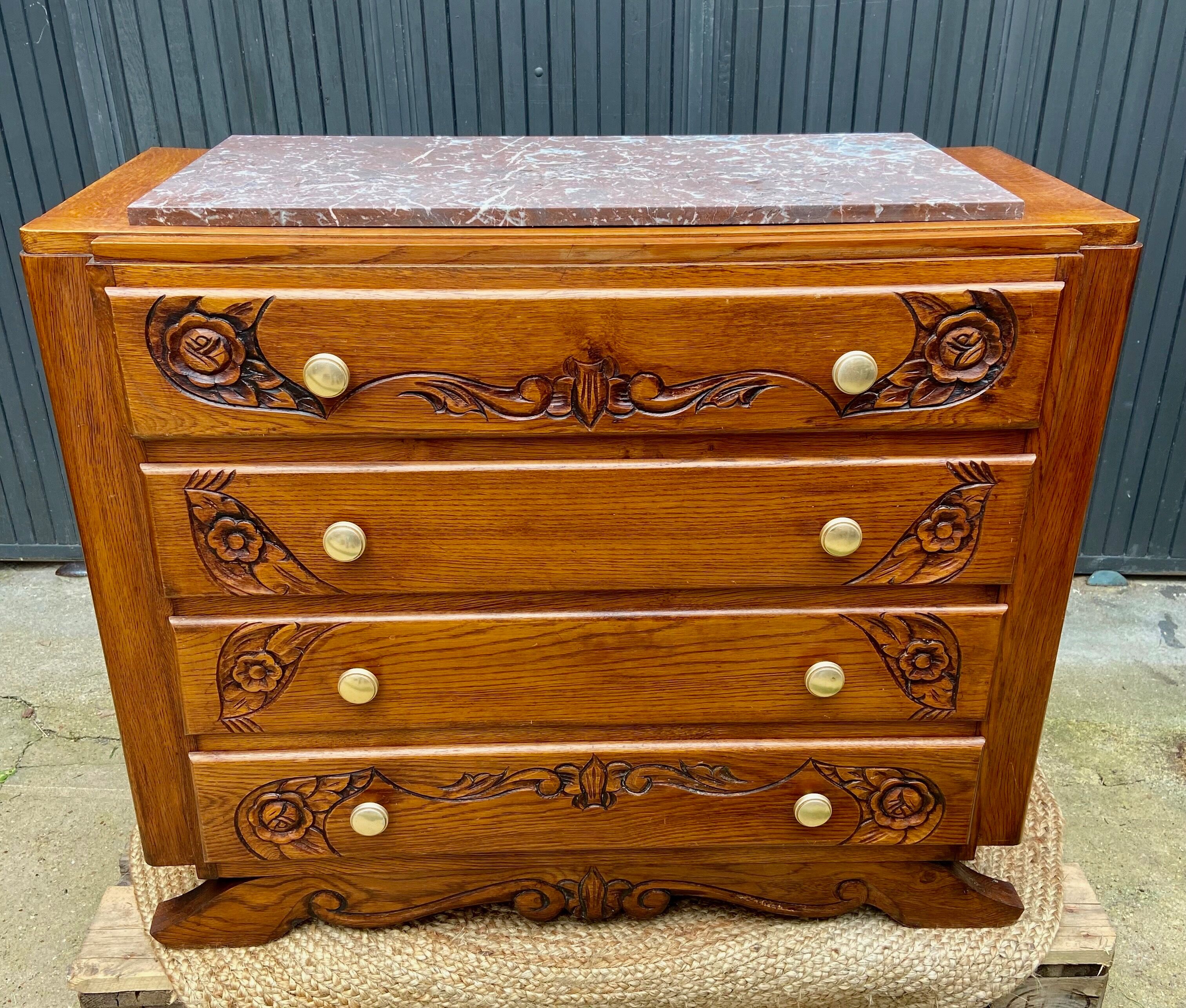 Art Deco chest of drawers in solid oak