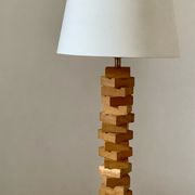 Pied de lampe en bois