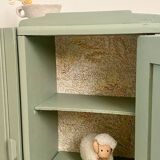 Doll's wardrobe