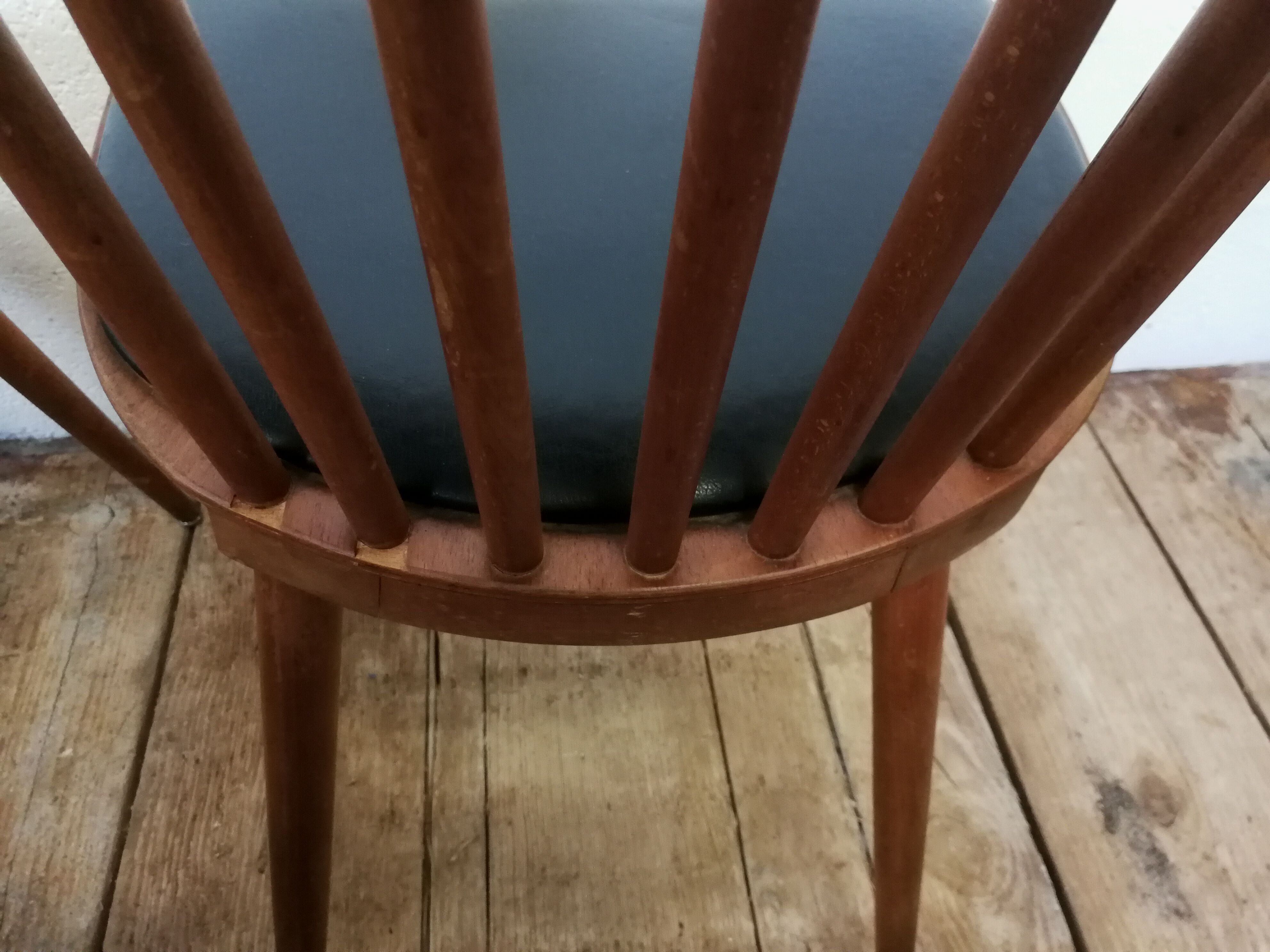 Six chairs baumann model sonata