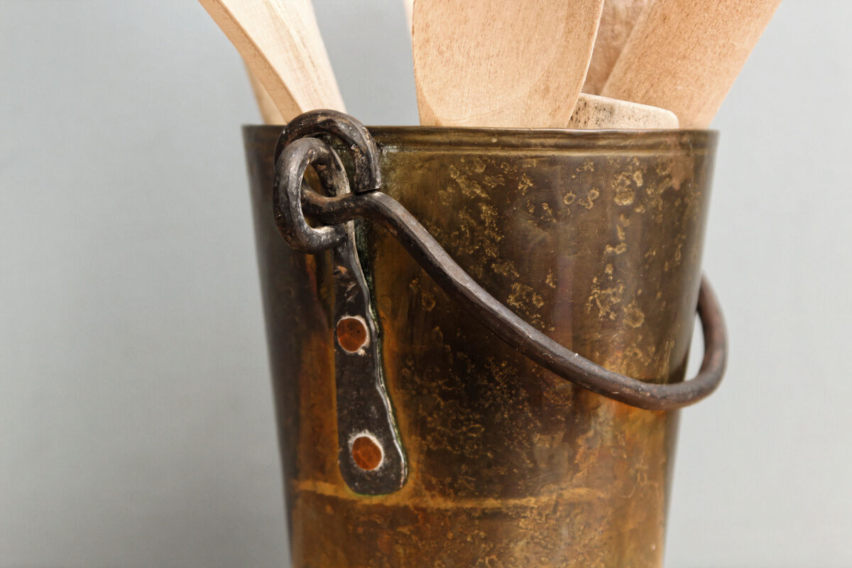 Small hammered bucket, copper, wrought iron