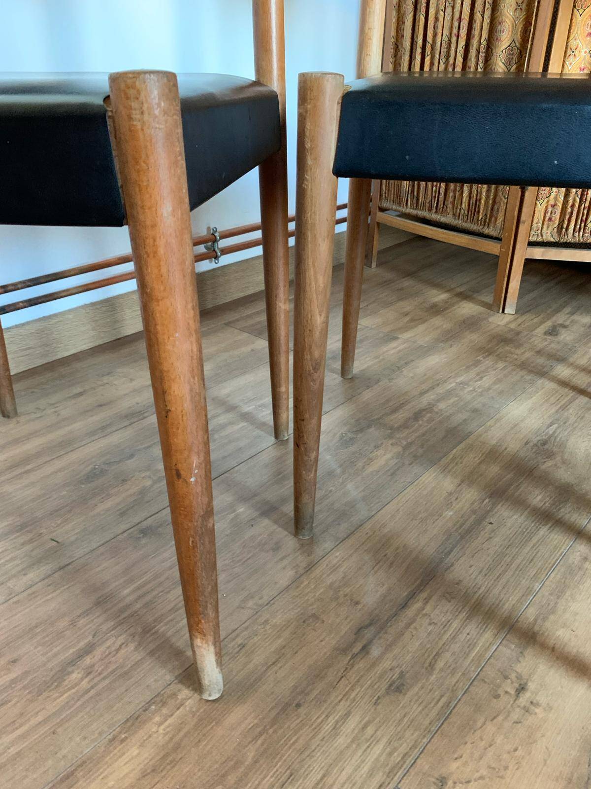 Set of 4 Scandinavian chairs