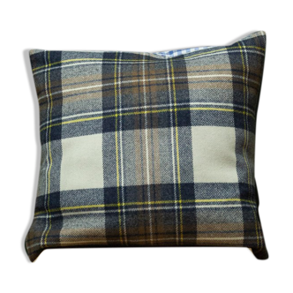 Upcycled cushion cover with wool checkers 40x40cm