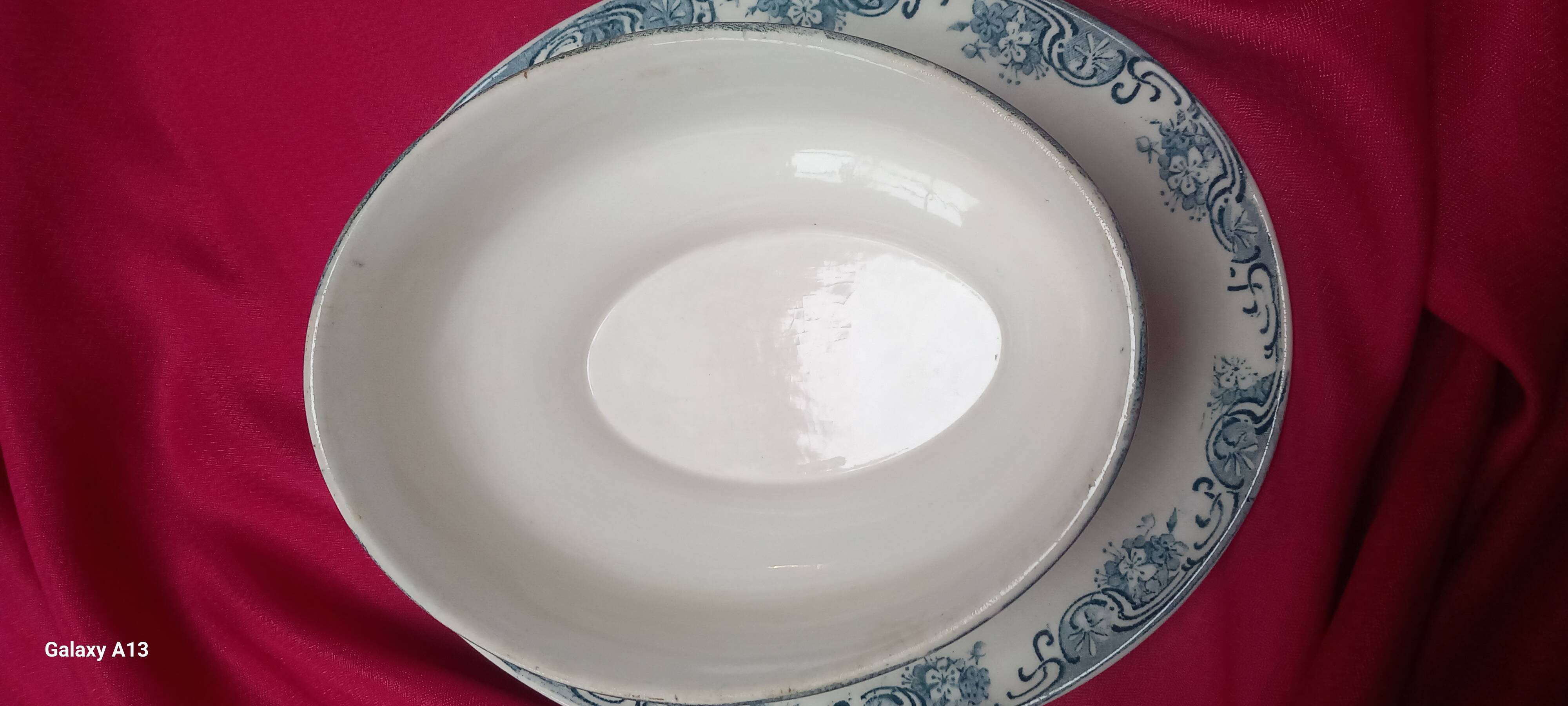 Longwy ceramic sauce boat spring model